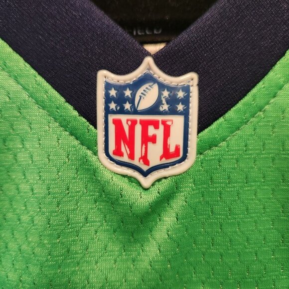 Nike NFL Russell Wilson Color Rush Green Jersey Seattle Seahawks #3 Size 44 LG - Picture 9 of 13